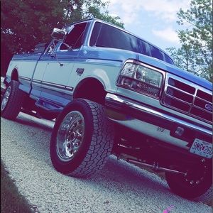 Meet your Posher, Lyle